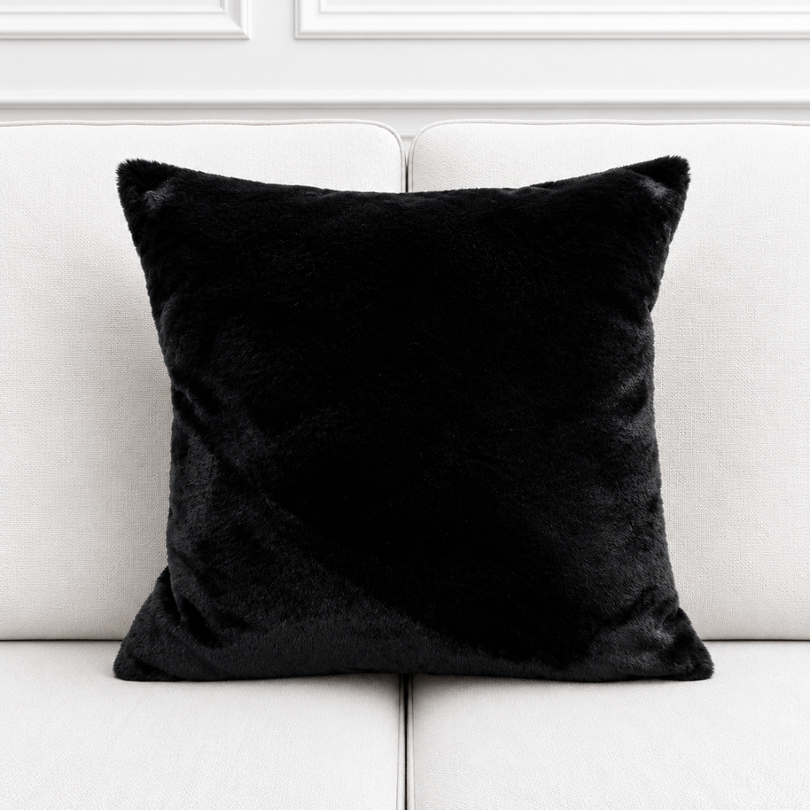 Corto Black Cushion