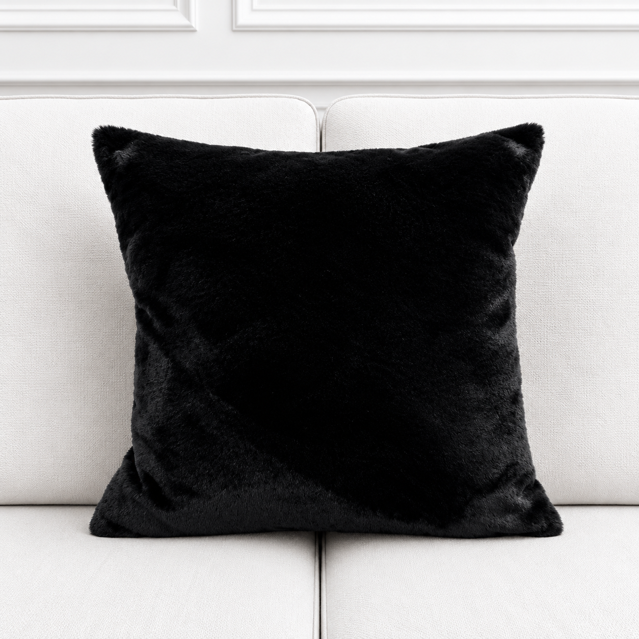 Corto Black Cushion
