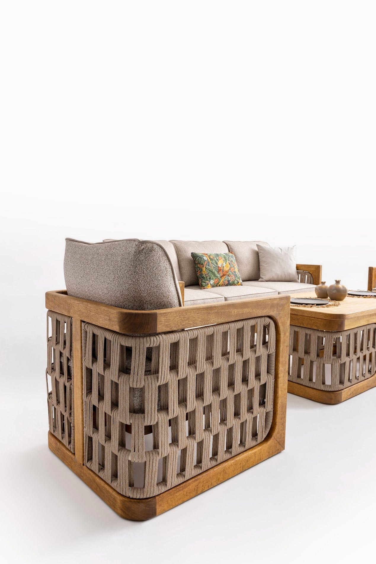 Zeus Lounge Set