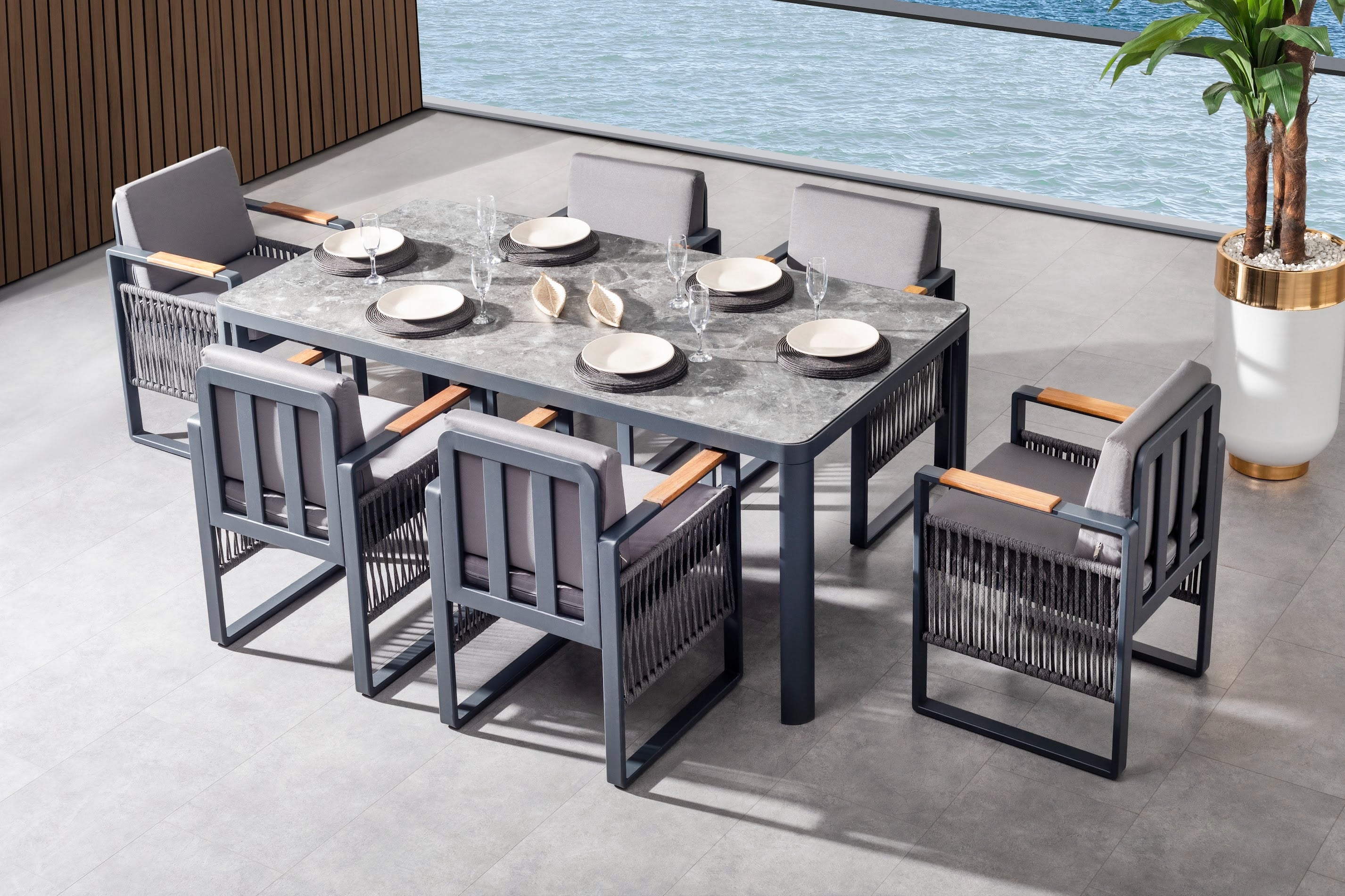 Argo Dining Set