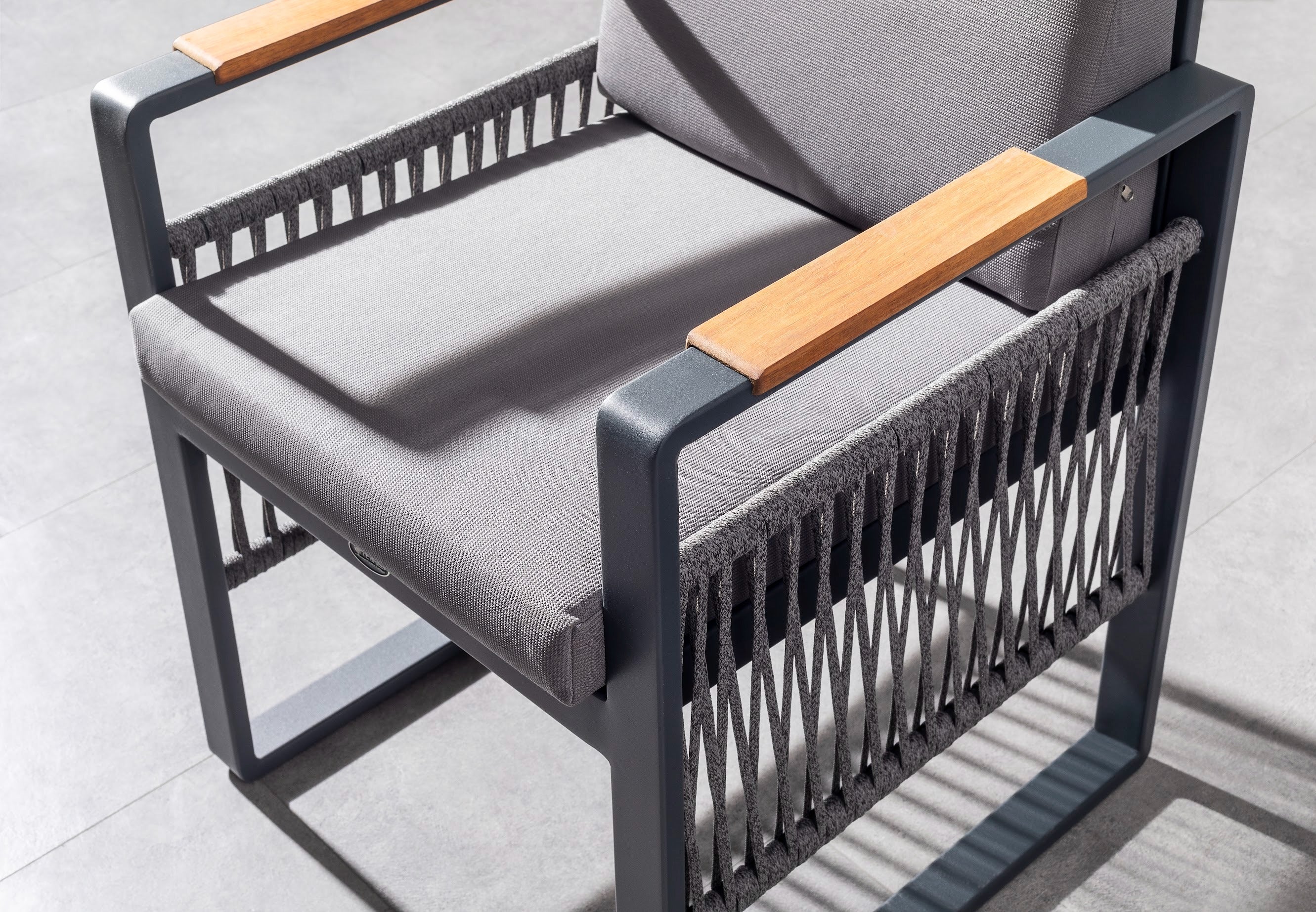 Argo Dining Set